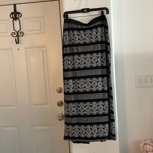 Cato Black and White Maxi Skirt Size L